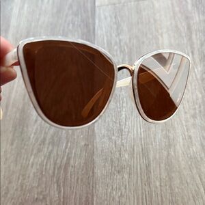 Stylish White/Cream Sunglasses